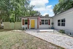 Main picture of 6004 Edgefield Dr