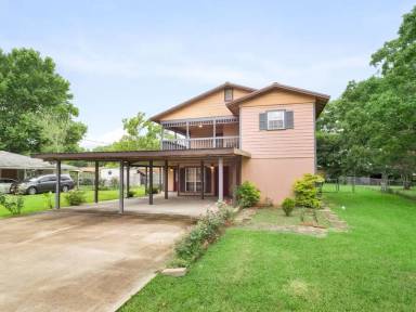 Main picture of 503 N 1st St