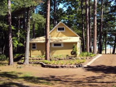 Main picture of 195 Lakewood Ln