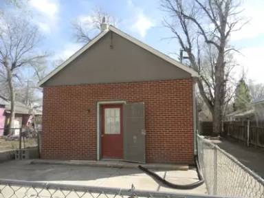 Main picture of 843 E Moreno Ave