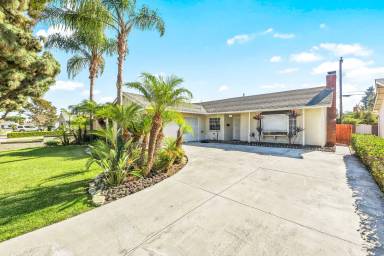 Main picture of 5042 Bluejay Cir