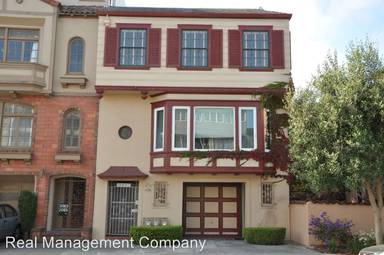 Main picture of 2073 Jefferson St