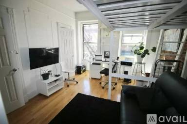 Main picture of 139 Rogers Ave