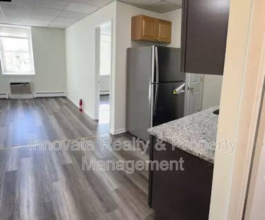 Main picture of 29 E Logan Ave