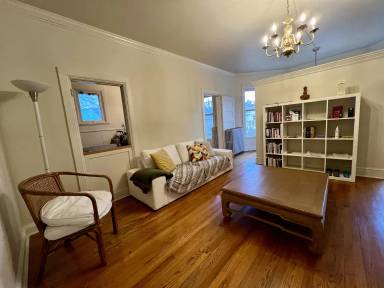 Main picture of 312 N Geneva St