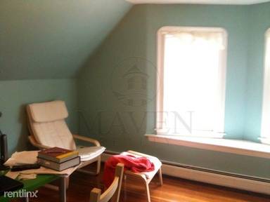 Main picture of 70 Lowden Ave