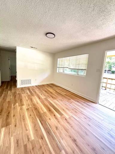 Main picture of 13808 Joan Dr