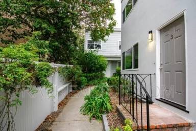 Main picture of 459 Jersey St
