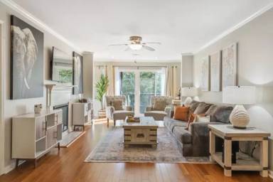 Main picture of 4214 Pine Heights Dr NE