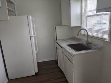 Main picture of 941 Merton Rd