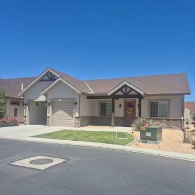 Main picture of 2352 W Portal Hill Rd