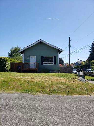Main picture of 1301 N Madison St