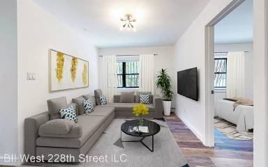 Main picture of 169 W 228th St