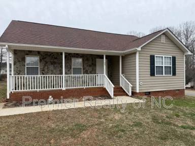 Main picture of 195 Windsong Rd