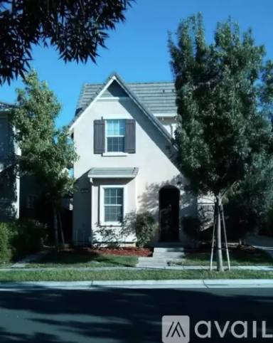 Main picture of 456 W Felicidad Ave