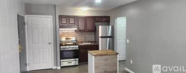 Main picture of 2006 Alvin St