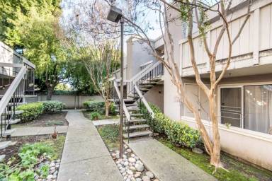 Main picture of 871 W California Ave