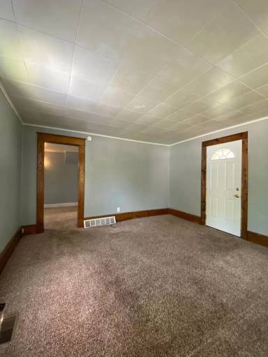 Main picture of 505 Dewey Ave