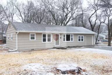 Main picture of 7001 Woodward St
