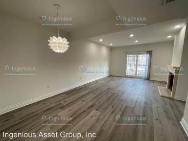 Main picture of 147 S Doheny Dr