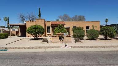 Main picture of 7341 E 42nd St