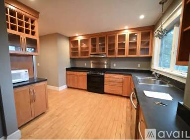 Main picture of 79 Winthrop Rd