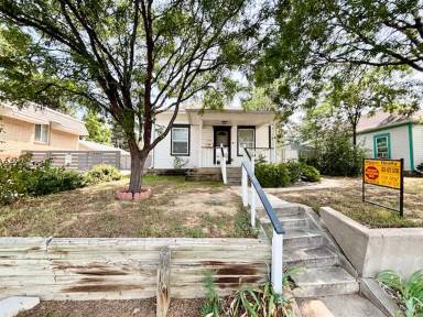 Main picture of 3336 S Sherman St