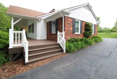 Main picture of 2832 Monticello Dr