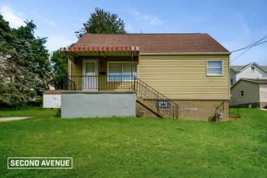 Main picture of 155 Gross Ave