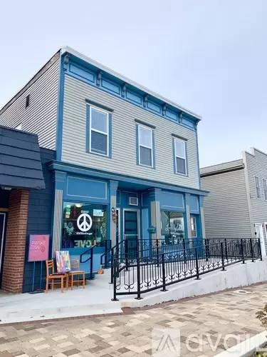 Main picture of 214 S Main St