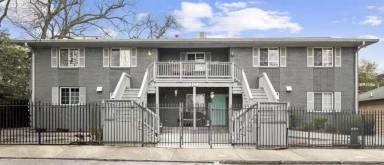 Main picture of Sampson