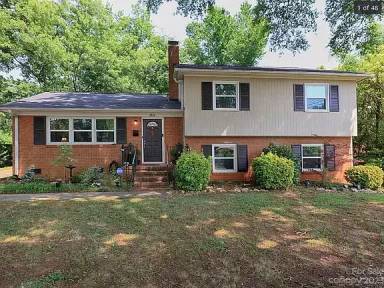 Main picture of 2912 Dunaire Dr