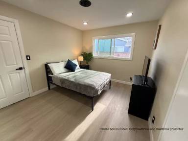 Main picture of 6382 Yale Cir