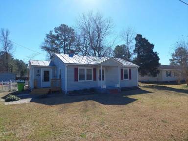 Main picture of 233 Gibbs Rd