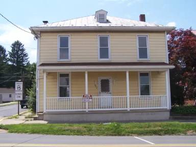 Main picture of 403 N 4th St