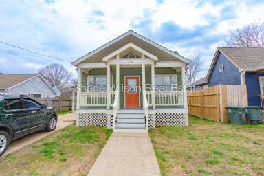 Main picture of 408 N Hickory St