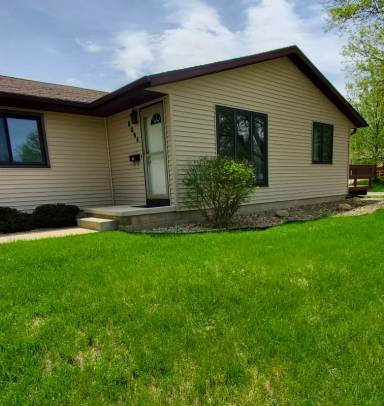 Main picture of 4004 Southlawn Rd