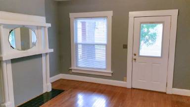 Main picture of 54 W Dodridge St
