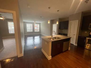 Main picture of 1920 Little Raven St