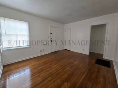 Main picture of 530 S Glendale St