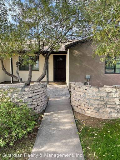 Main picture of 4220 N 16th Dr