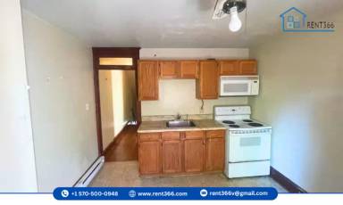 Main picture of 405 N 2nd St