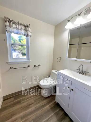 Main picture of 395 Lisbon St