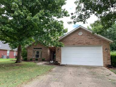 Main picture of 4667 Saddlebrook Ave