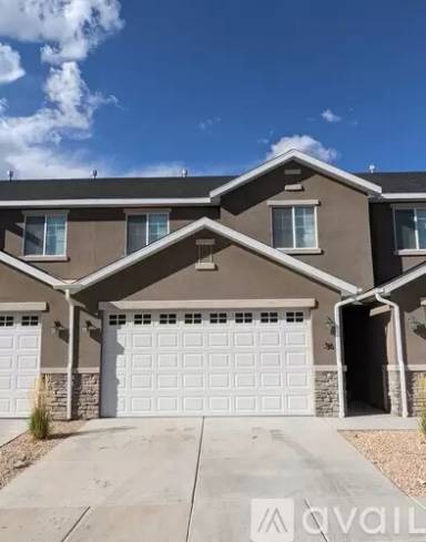 Main picture of Stone Gate Townhomes