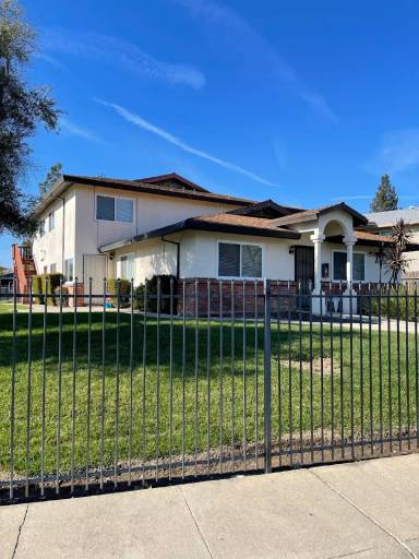 Main picture of 925 Carro Dr