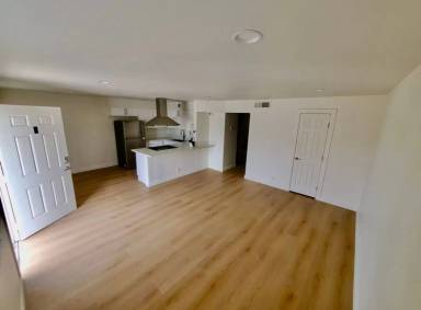 Main picture of 2121 Oceanus Ln