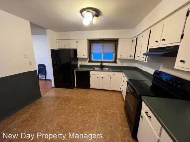 Main picture of 5112 Oakwood Ct