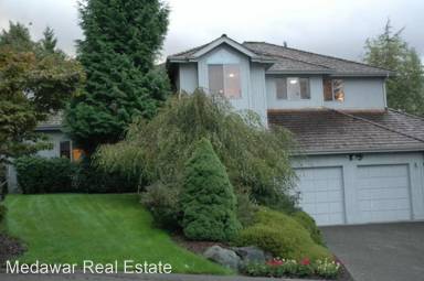 Main picture of 6608 154th Pl SE
