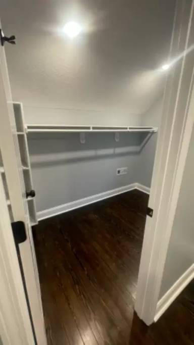 Main picture of 1052 Laurel Ave